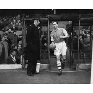 Arsenal FC. Collectable Print   Joe Mercer 10 x 8