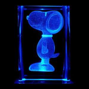 : Snoopy 3D Laser Etched Crystal includes Two Separate LEDs Display 