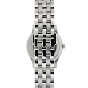 and modern, this stylish Gucci timepiece exemplifies the true meaning 
