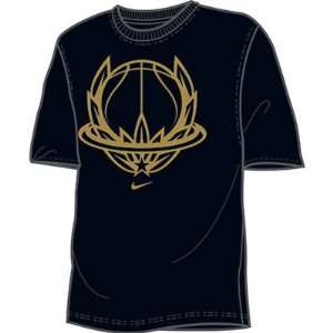  NIKE WORLD CHAMPS CREST TEE: Sports & Outdoors