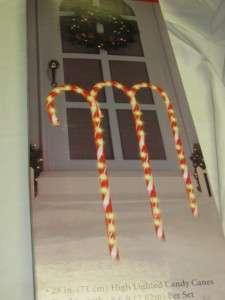 NEW! Set of 3   28 Lighted Candy Cane Driveway/Walkway/Path Markers 