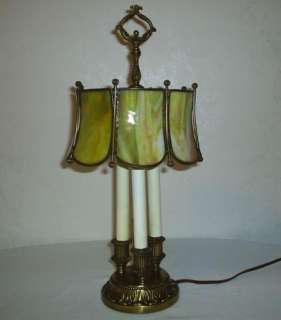 VINTAGE BRASS / SLAG GLASS LAMP 3 LIGHT ORNATE TABLE  