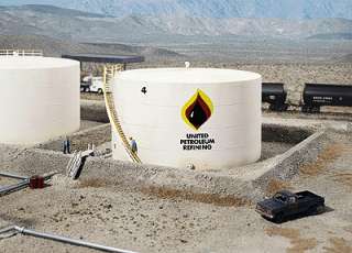 HO Oil Storage Tank with Berms Cornerstone 933 3167  