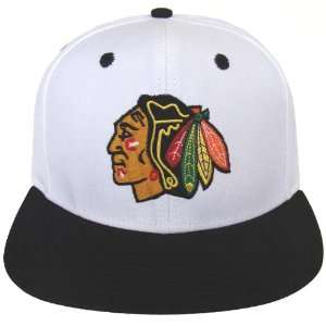  Chicago Blackhawks Retro Logo Snapback Cap Hat White Black 