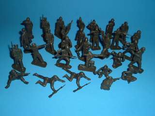 1950s Marx Army Training Center Play Set Plastic 45mm Army Soldiers 