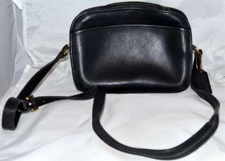   Black Leather Cross Body Shoulder Bag Zipper Rounded Top USA  