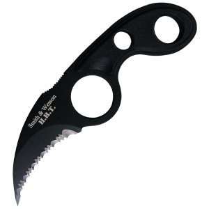 Smith & Wesson   H.R.T. Neck Knife, Zytel, Black Blade, Serrated, Neck 
