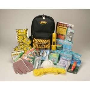  Back Pack Emergency Survival Kit   Deluxe 4 Person Sports 