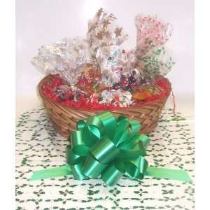 Scotts Cakes Large Candy Lovers Christmas Basket no Handle Holly 