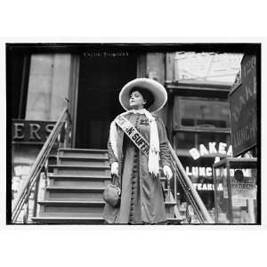  Suffragette Trixie Friganza,decending steps,New York