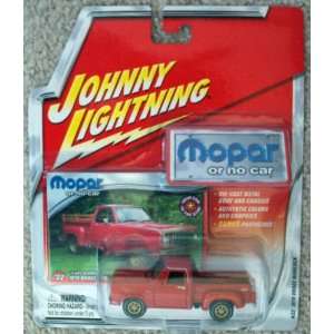   : Johnny Lightning Mopar 1970 Plymouth Sport Satellite: Toys & Games