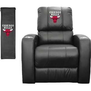 Chicago Bulls XZipit Home Theater Recliner:  Sports 
