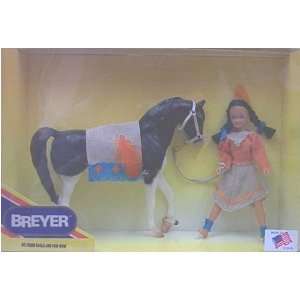  Breyer Eagle and Pow Wow Horse Set: Toys & Games