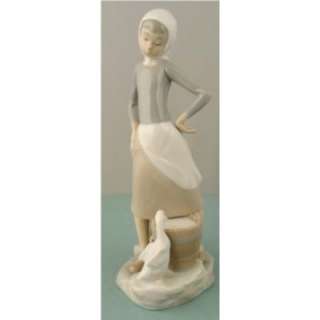 Lladro 4682 Lady W/Milk Pail and Duck  
