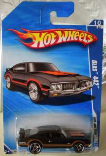 HOT WHEELS 2010 HOT AUCTION SERIES OLDS 442 NEW  