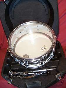 Pearl Snare drum kit case stand  