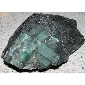   Emerald Crystals In Matrix Specimen 2 Lbs 13 Oz 