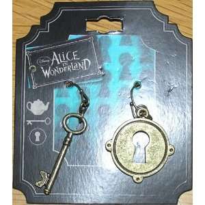  Alice in Wonderland Lock and Key Earrings Toys & Games