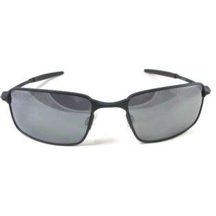 OAKLEY Sunglasses SQUARE WIRE in color 12877  Clothing Handbags 