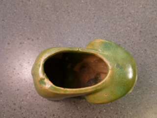 Vintage Ceramic Art Pottery Green Glaze 3 Elephant Bud Vase  