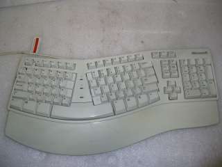 Microsoft KU 0045 X06 19331 White PS/2 Keyboard  
