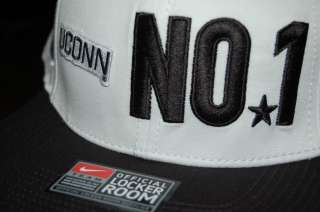 NEW UCONN Huskies Snapback Nike Locker Room Hat 2011 National 