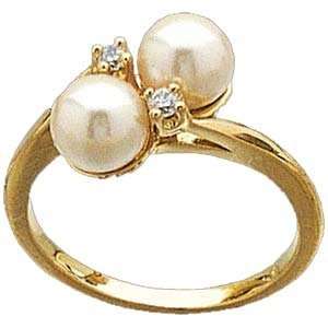   White Pearl, Round Diamonds, 14Kt. Yellow Gold. Pearl & Diamond Ring