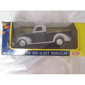  1940 Ford Pickup Black /Silver 124 Toys & Games