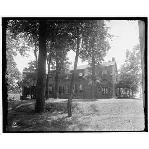  Exterior view of house,end view,Mrs. Robert Hoe,Jr.,Port 