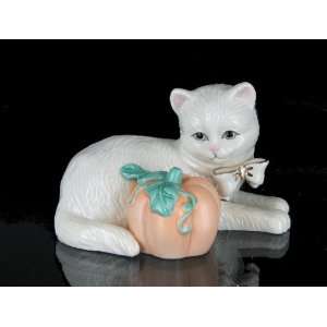  Lenox Kitty Cat with Pumkin Hand Painted Figurine