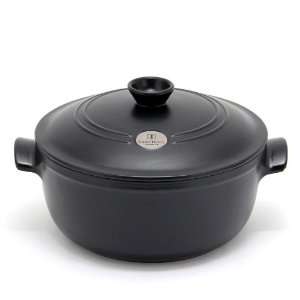  Emile Henry 7 Quart Flame Top Round Stewpot   Noir: Sports 