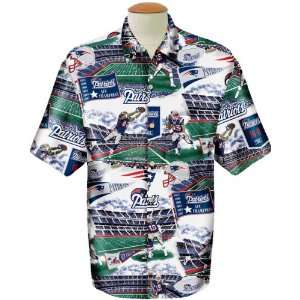 New England Patriots Reyn Spooner Hawaiian Shirt:  Sports 