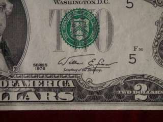 NICE TWO OFF CENTER VINTAGE 1776  1976 US 2 DOLLAR BILL RARE PAPER 